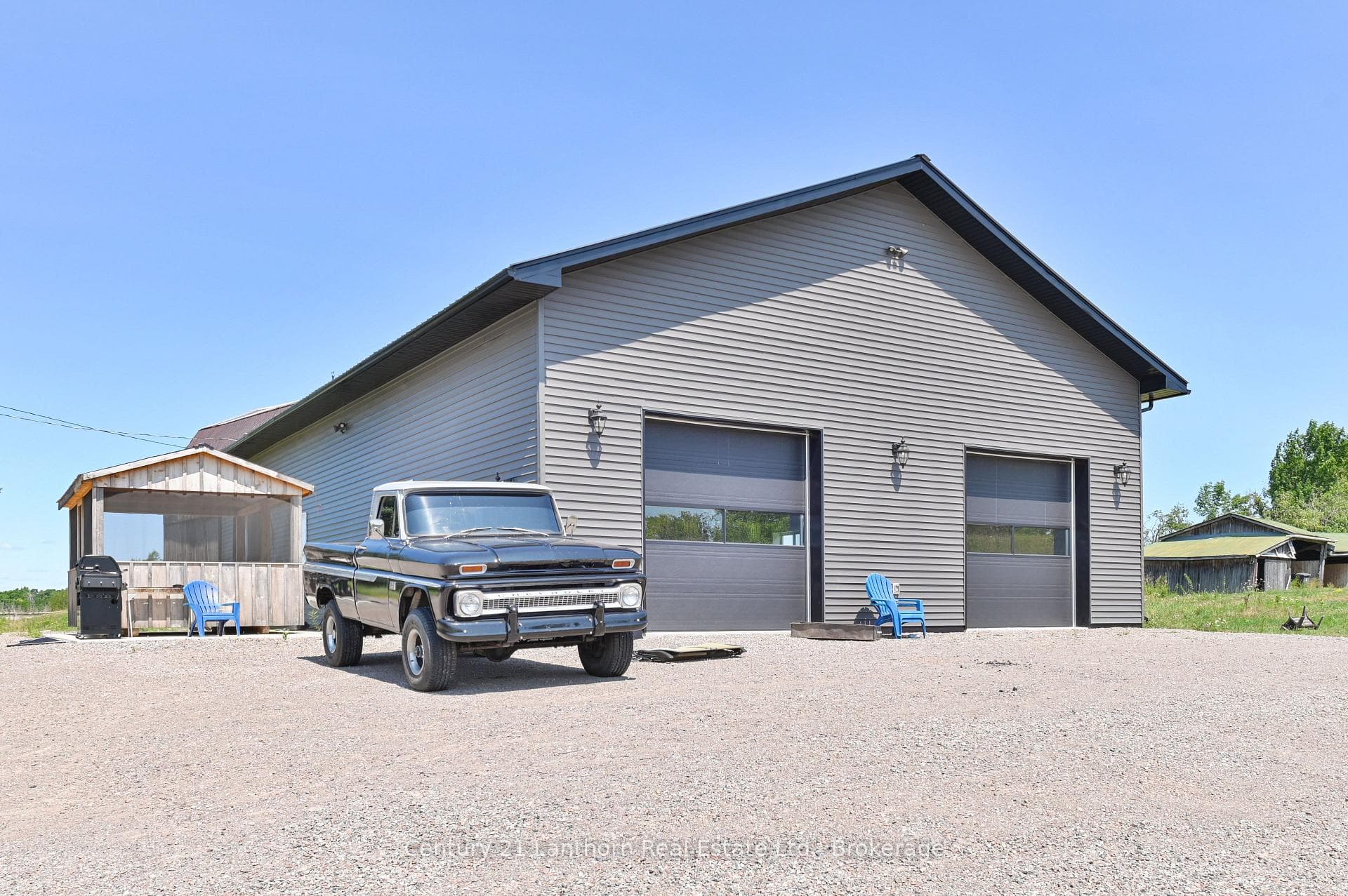 495 Barker Road photo 34