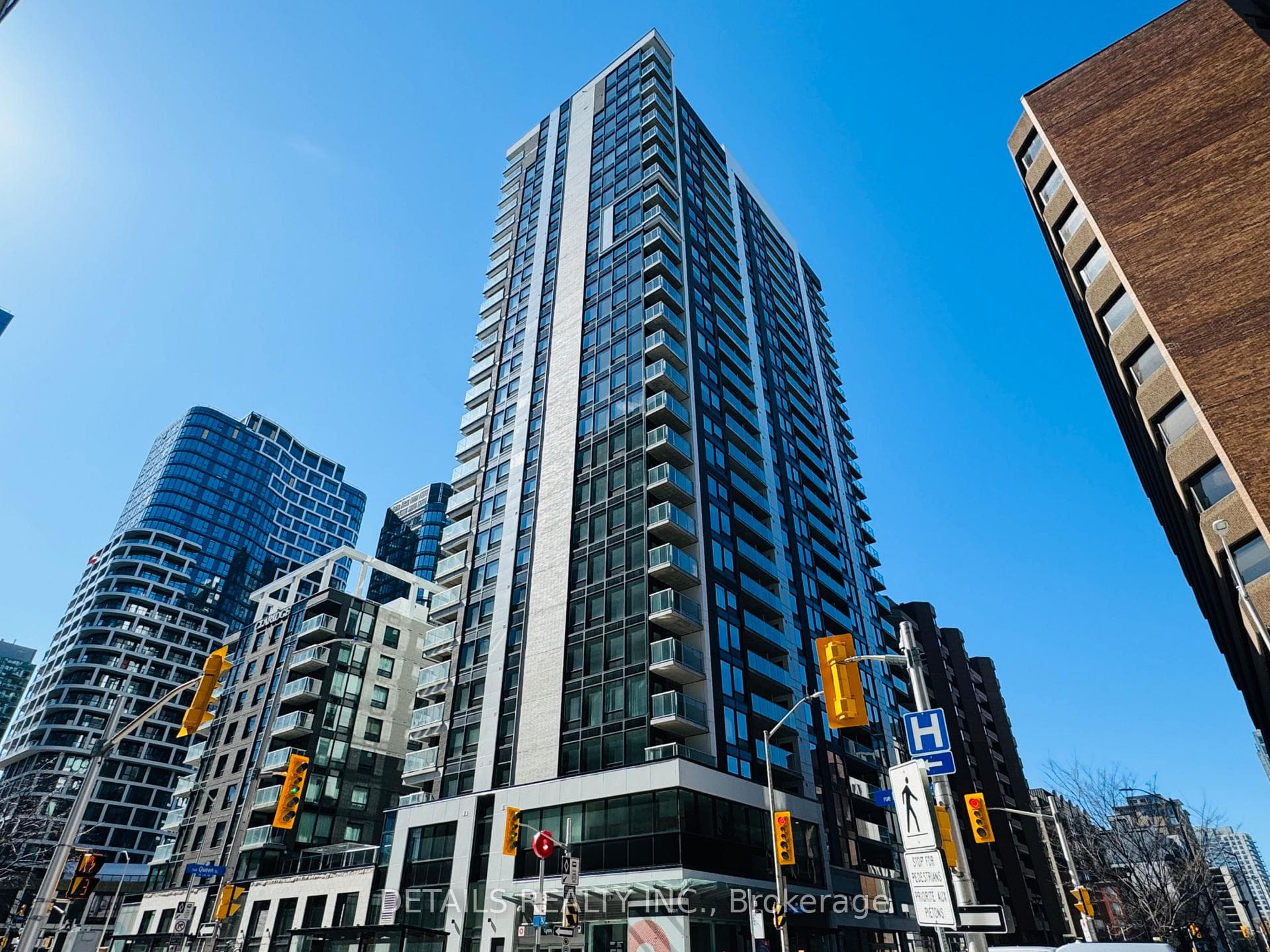340 Queen Street Unit 1008 photo 1