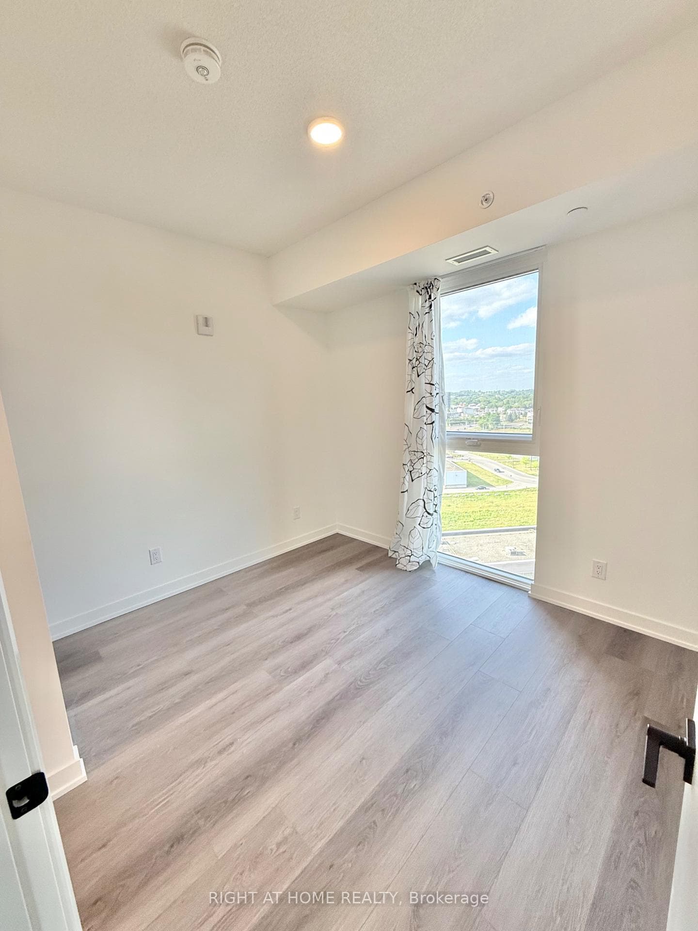33 Erie Avenue Unit 1308 photo 11