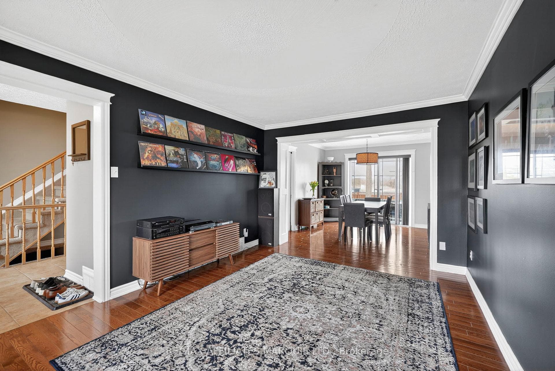 1337 Patricia Place photo 6