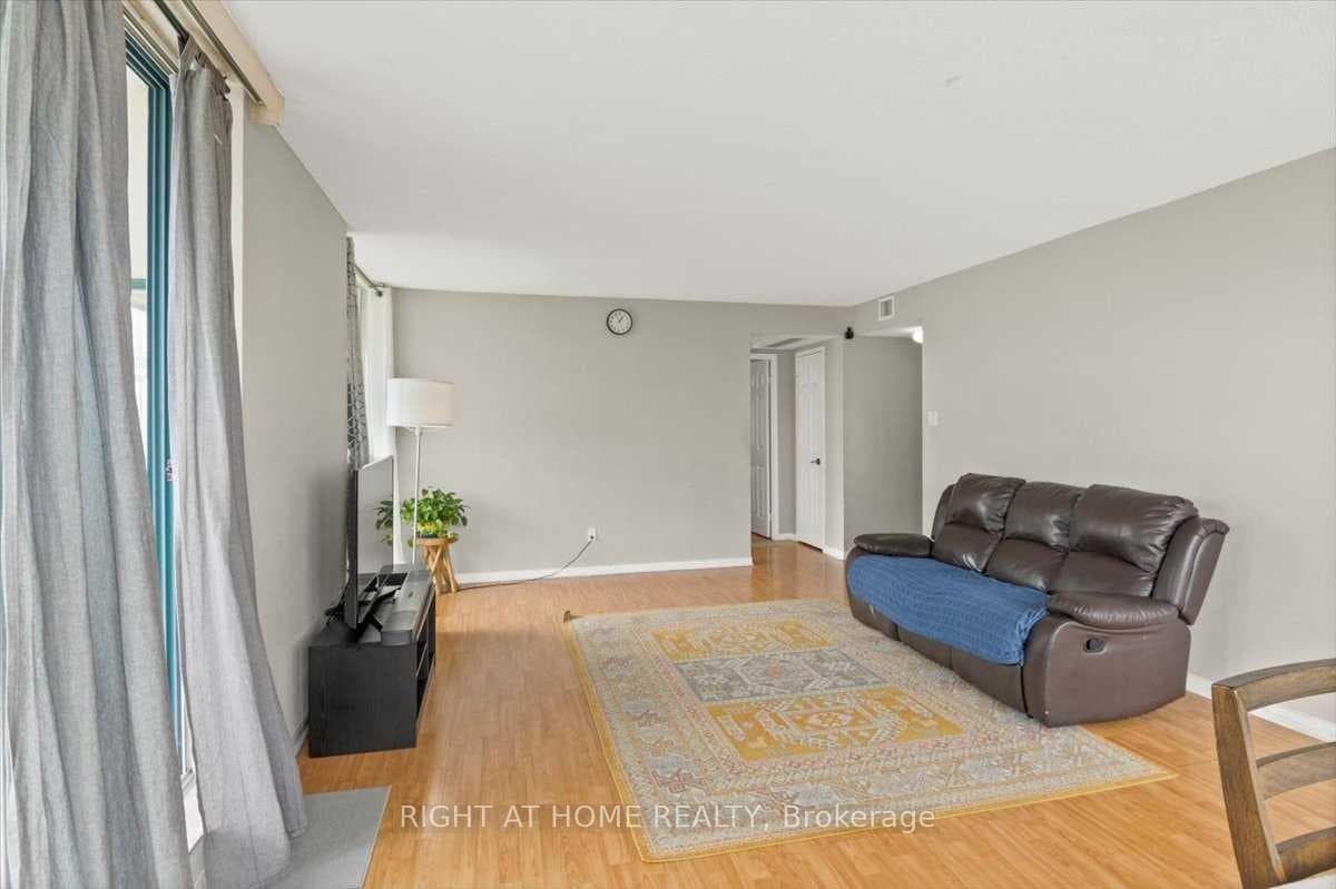 4725 Sheppard Avenue Unit 1514 photo 6