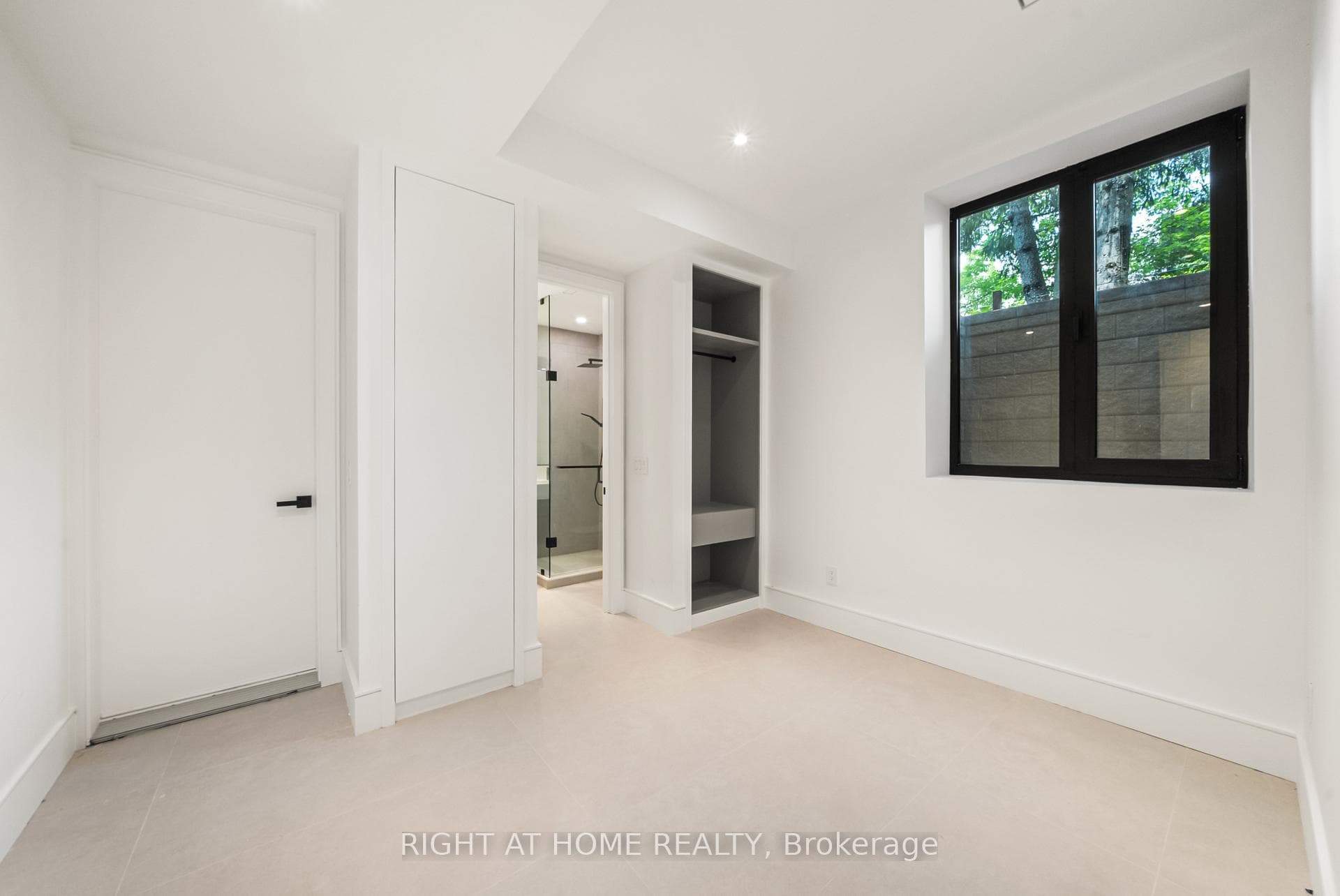 1209 Canterbury Road photo 44