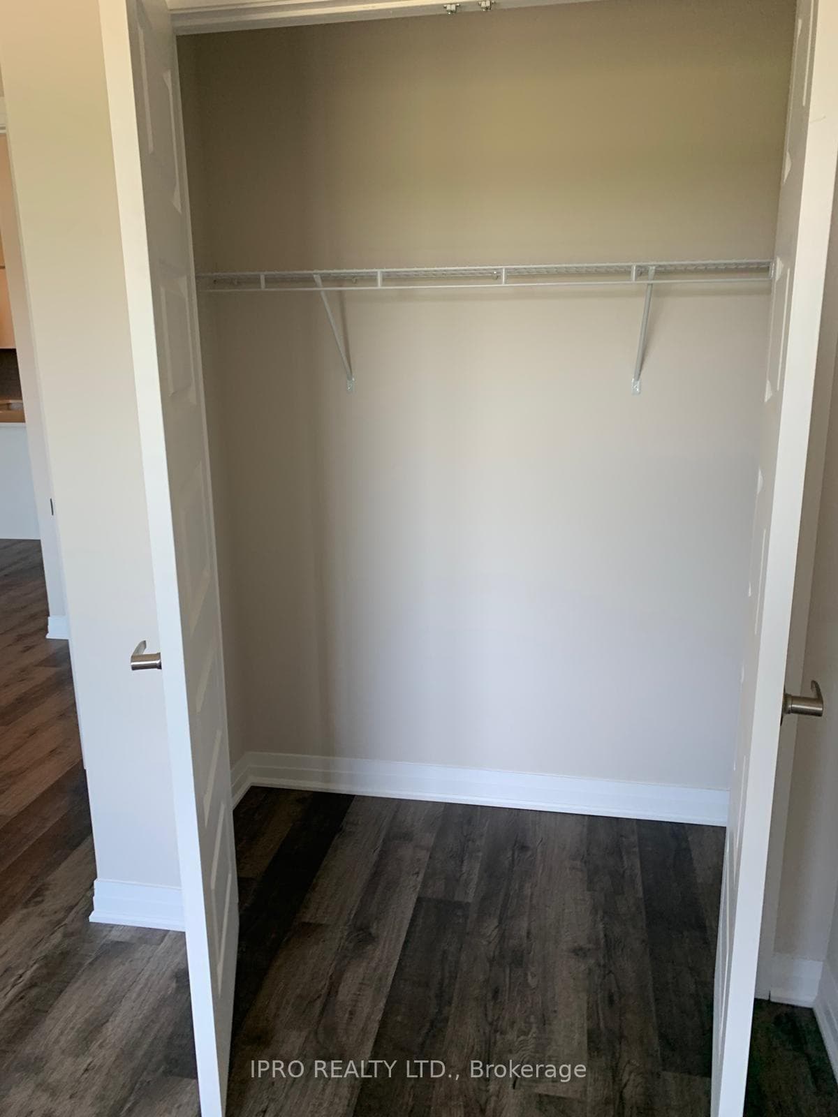 610 Farmstead Drive Unit 515 photo 13