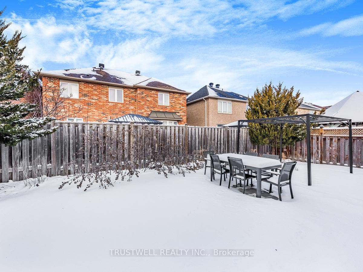 156 Edward Jeffreys Avenue photo 32