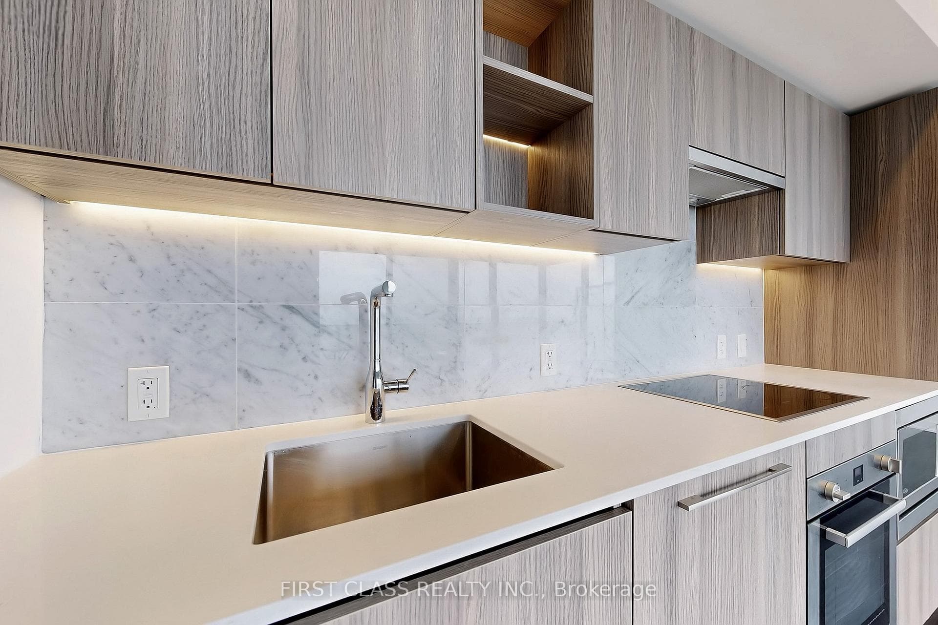 19 Bathurst Street Unit 3012 photo 11
