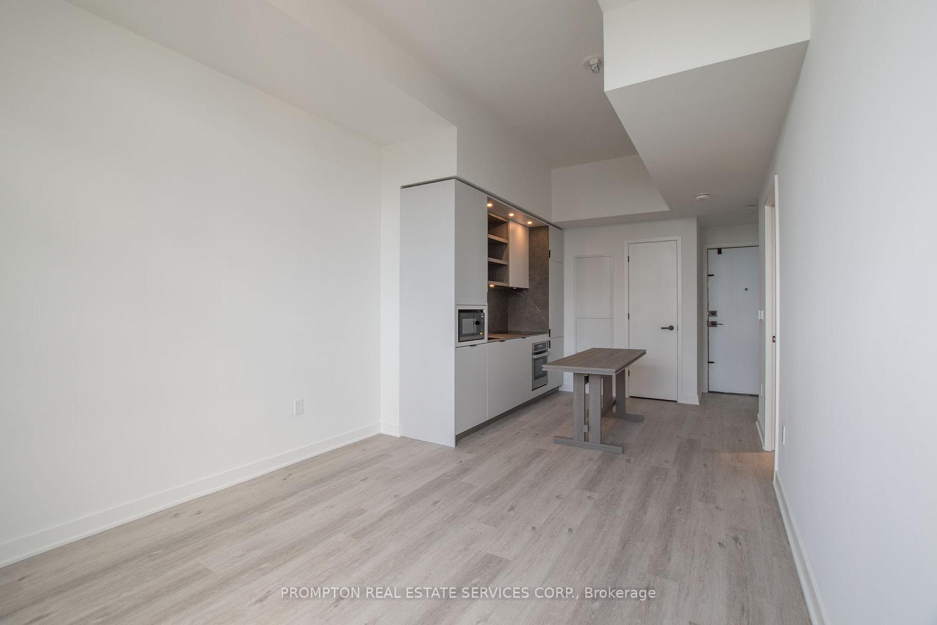 55 Charles Street Unit 3913 photo 4