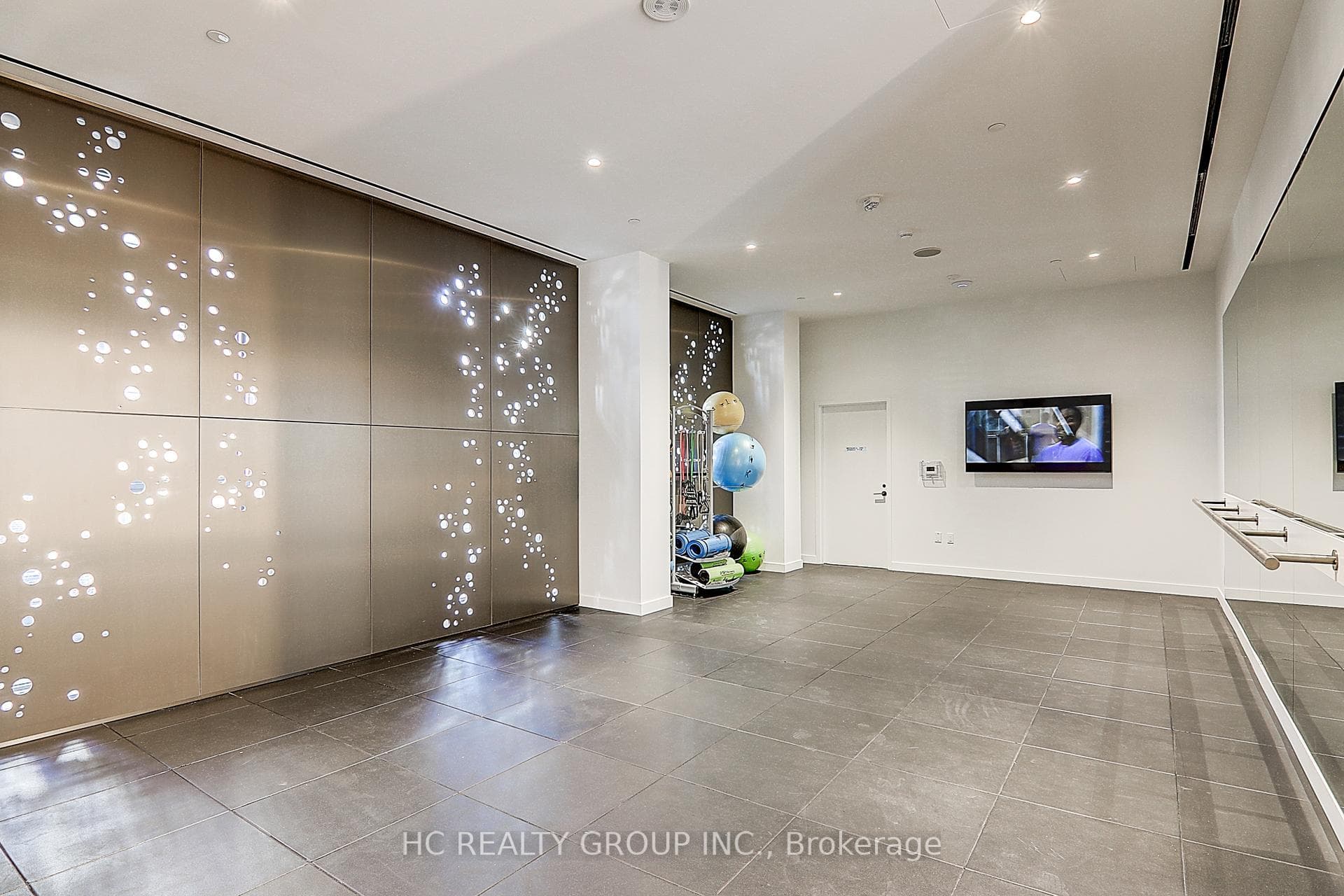 39 Roehampton Avenue Unit 3007 photo 48