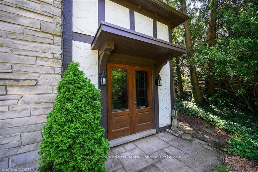 156 JOHN Street photo 42