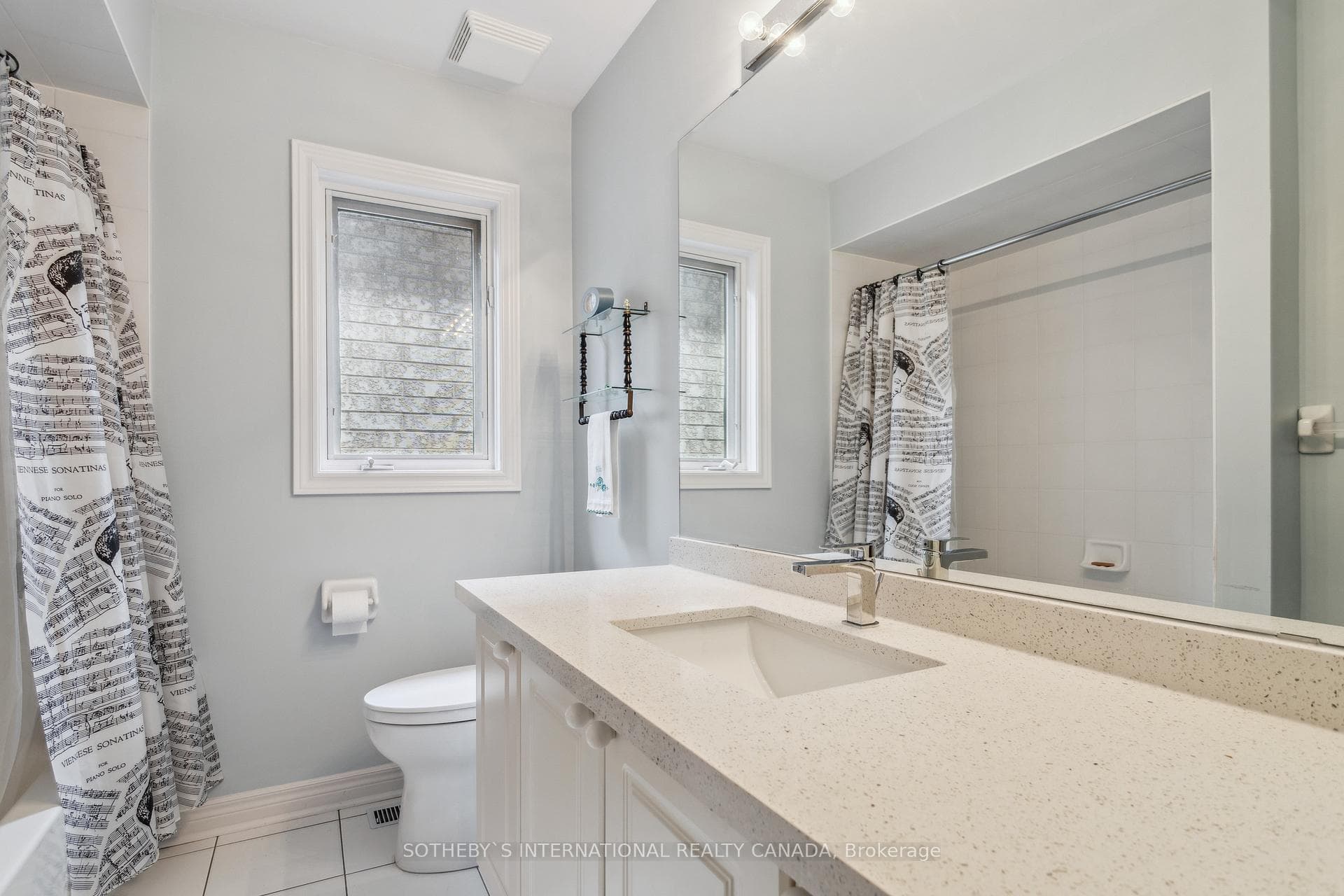 2073 Pinevalley Crescent photo 33