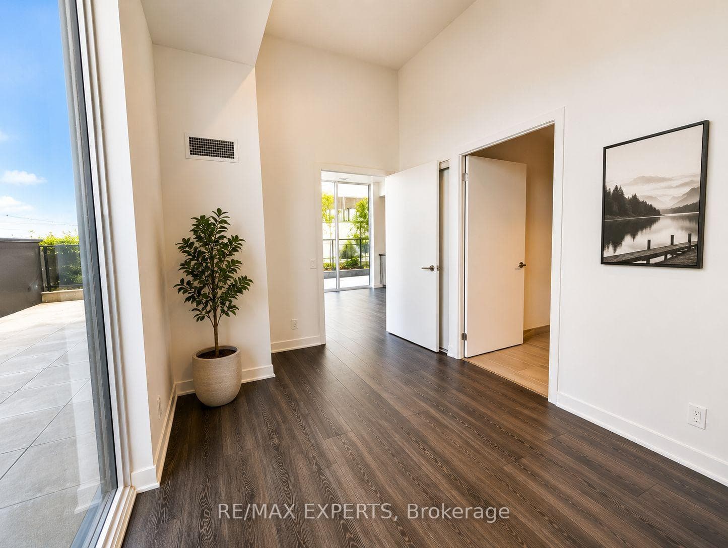 10 Flavelle Trail Unit 402 photo 4