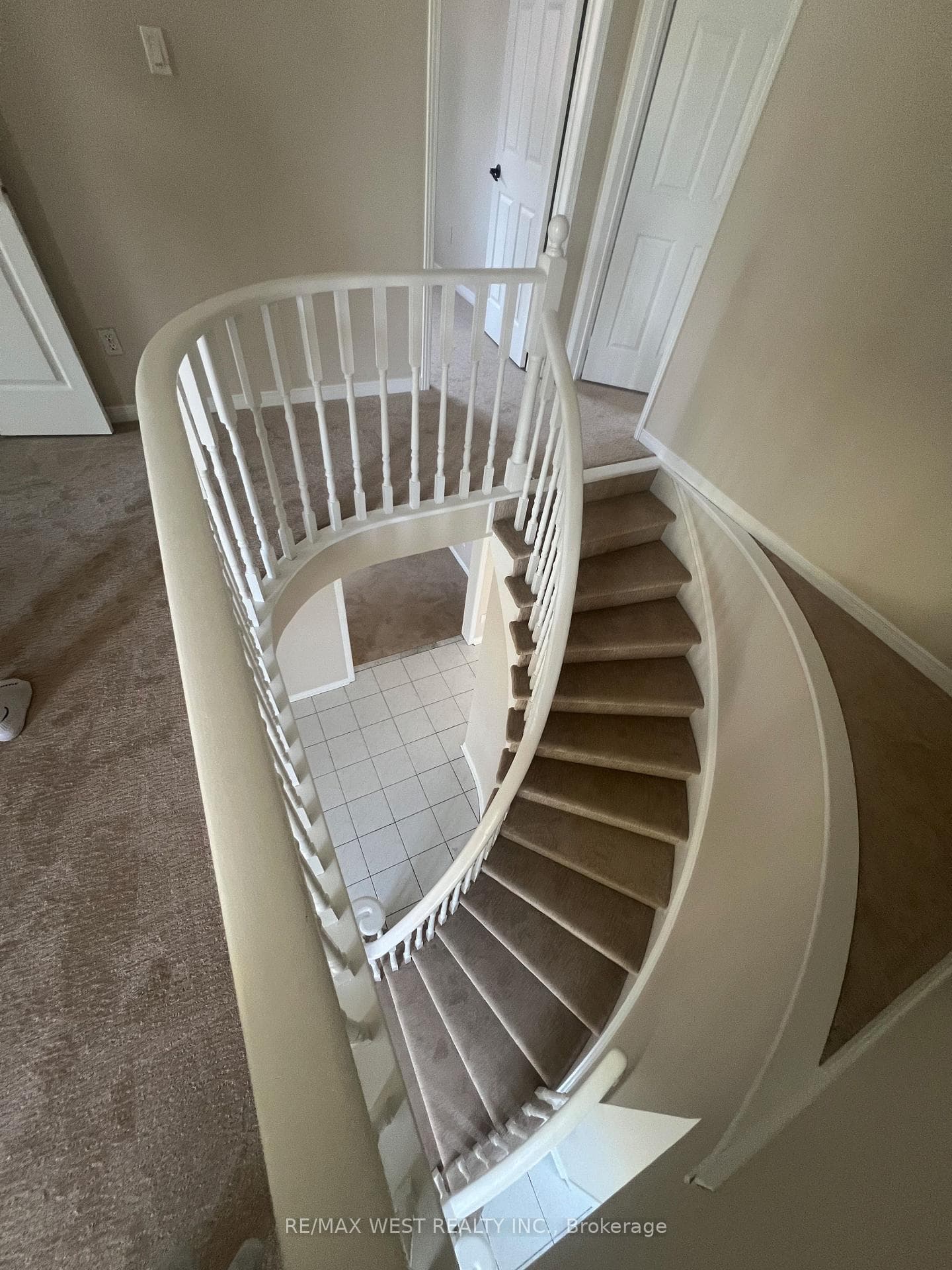 60 Furrow Drive photo 11