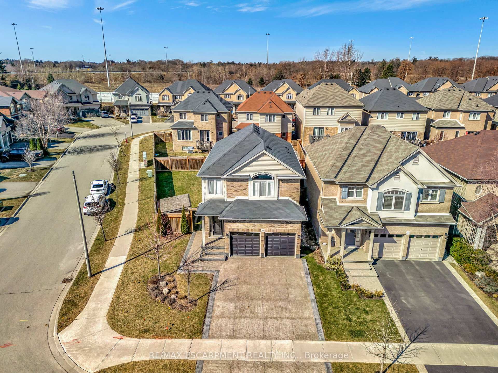 209 JOHN FREDERICK Drive photo 42