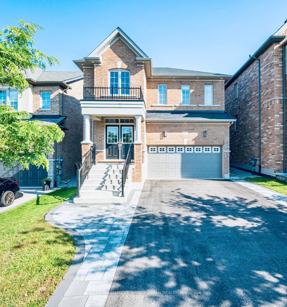 696 Clifford Perry Place photo 1