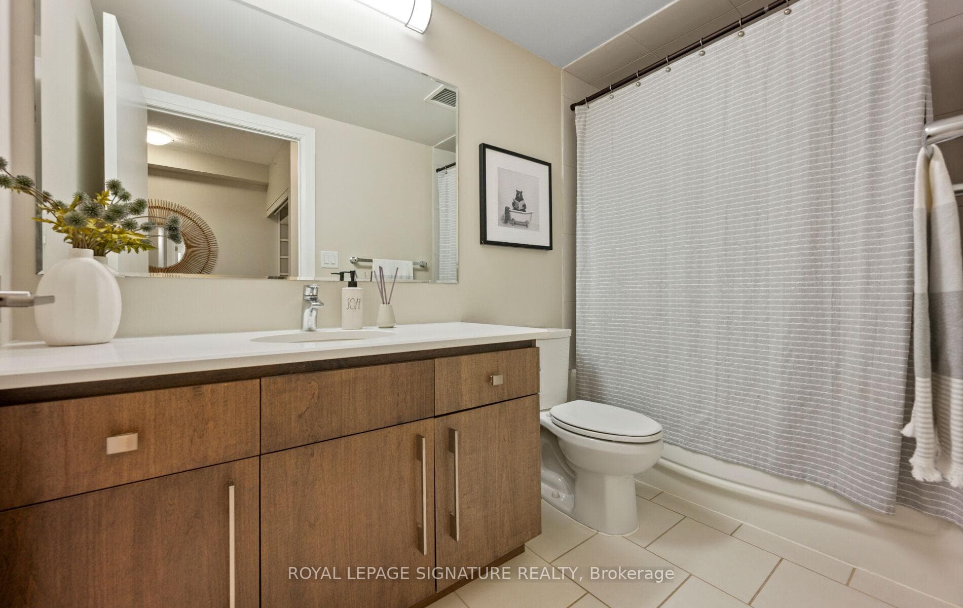 53 Arthur Street Unit 706 photo 16