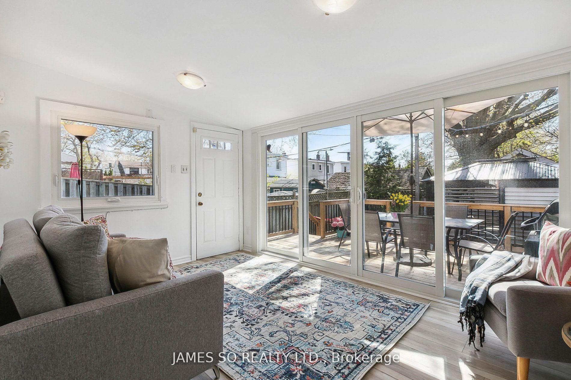 112 Woodmount Avenue photo 8