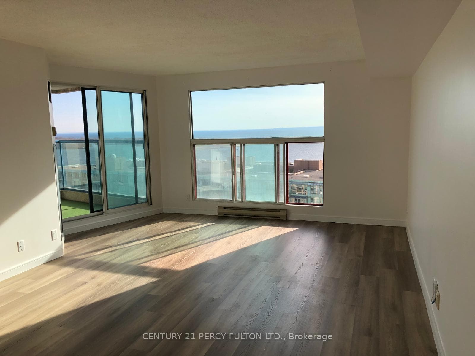77 Harbour Square Unit 2209 photo 5