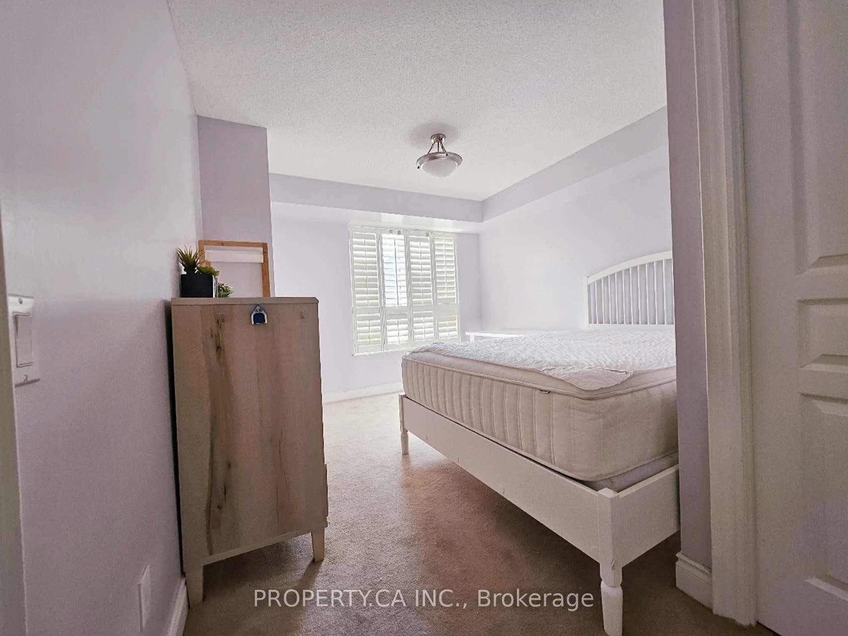 10 Northtown Way Unit 708 photo 3