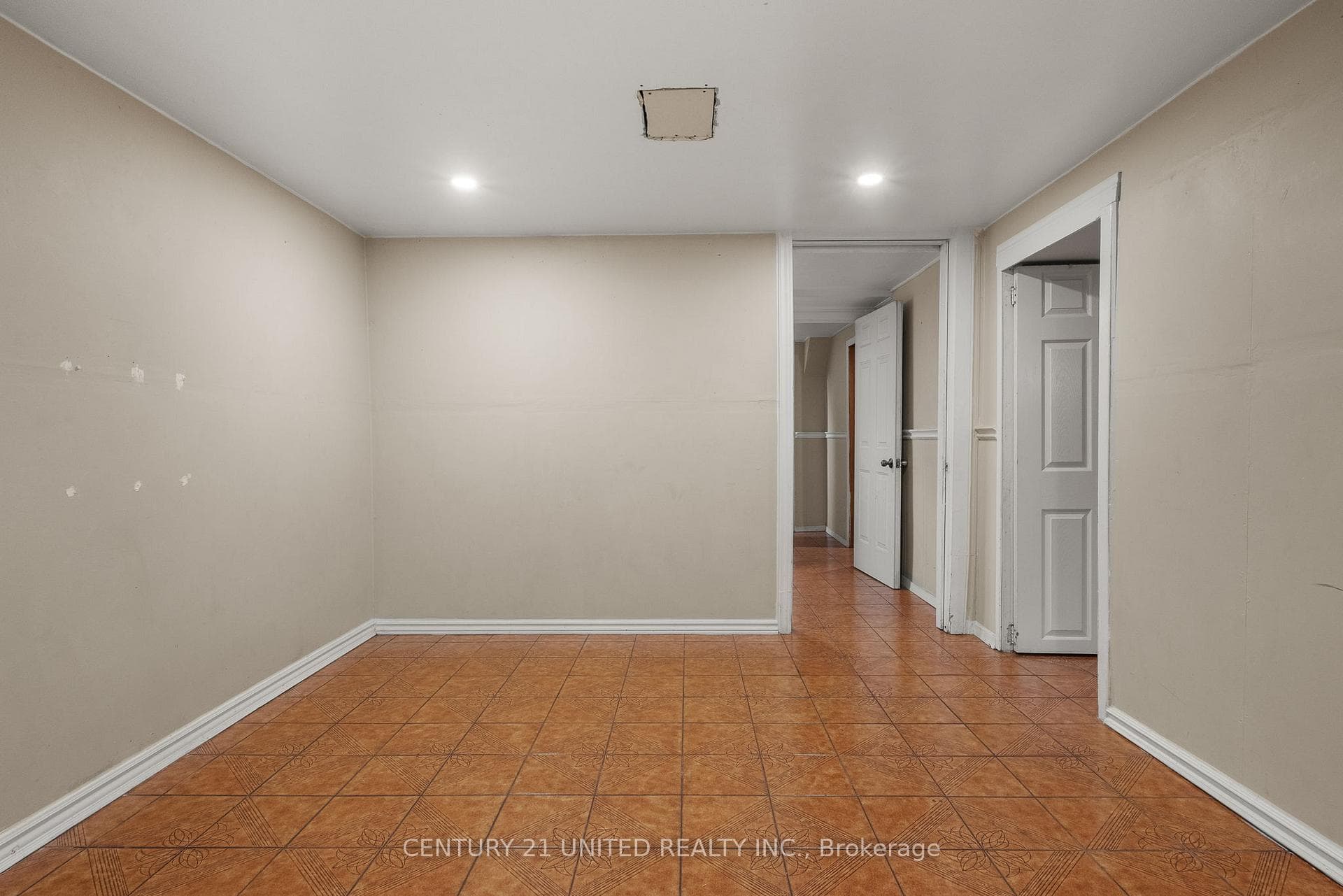 84 Goldsboro Road photo 33