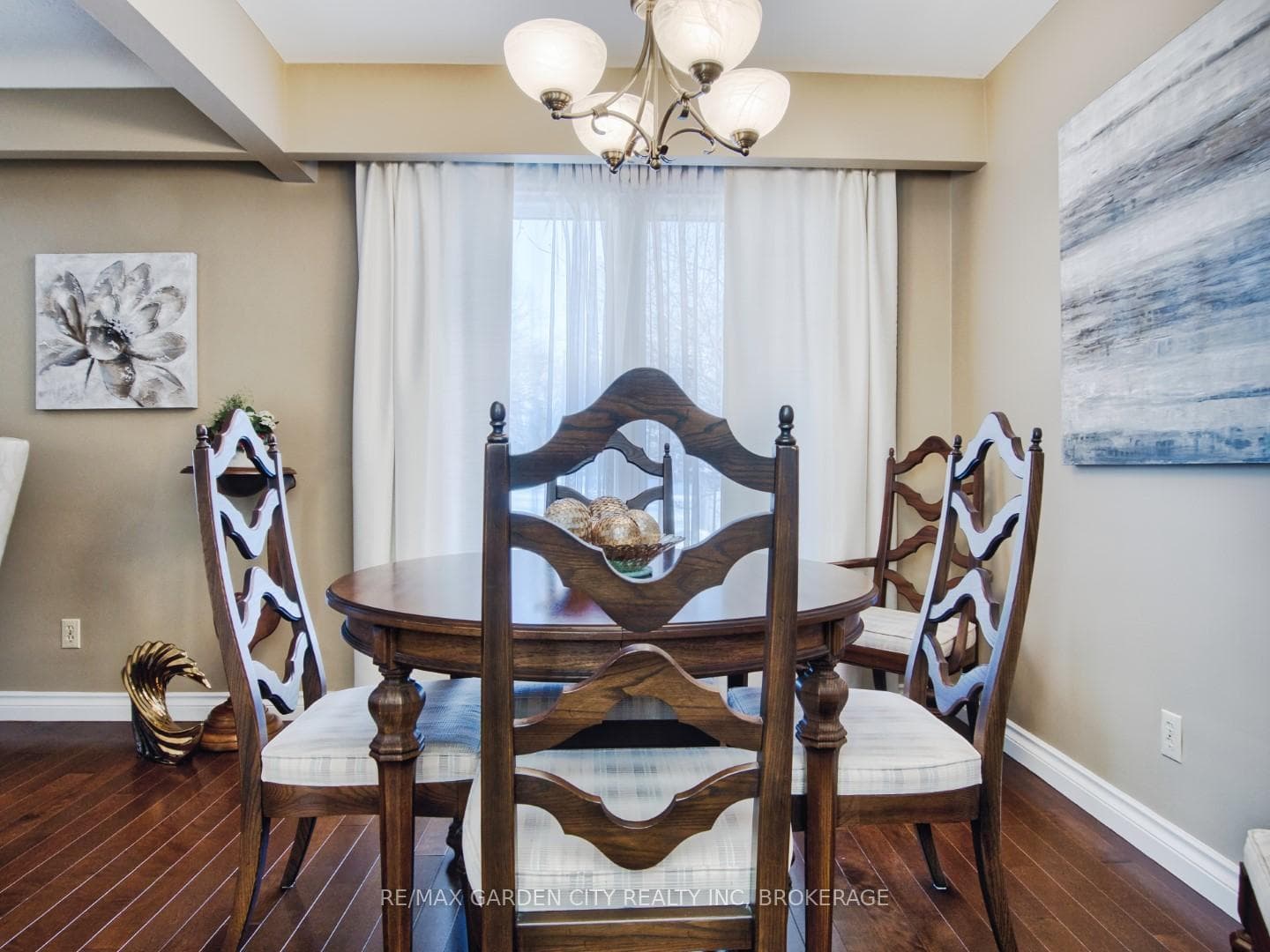 9 Royal Oak Drive photo 8