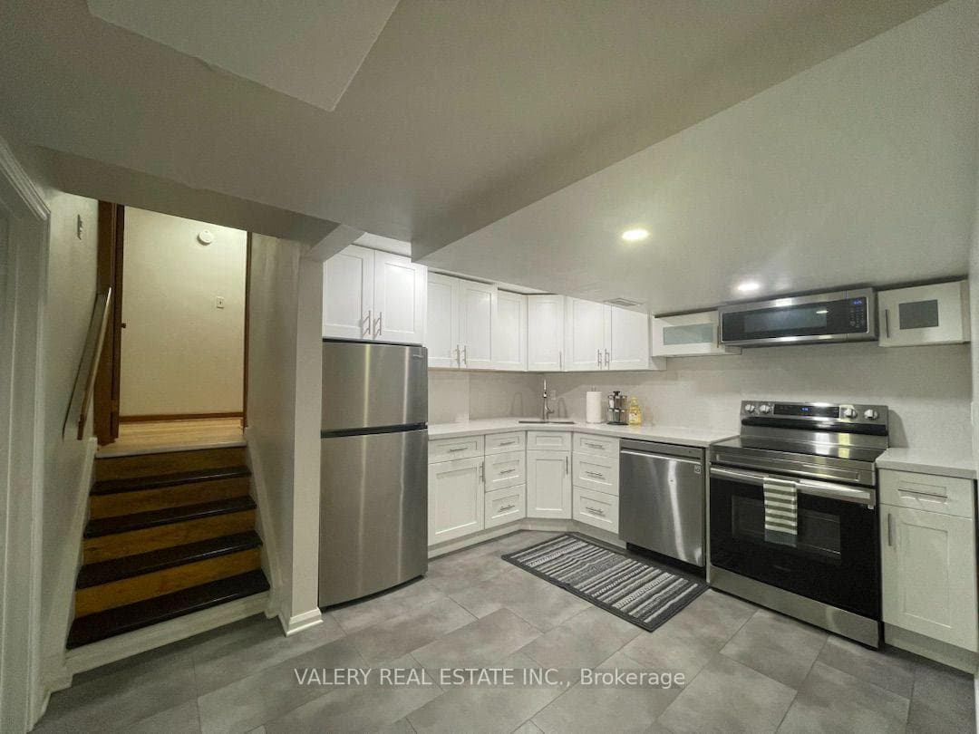 3 Bondhead Place Unit 2 photo 1