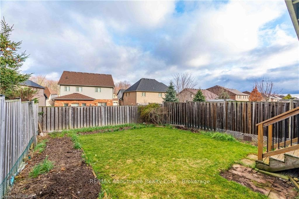 91 CURZON CRESCENT N/A photo 38