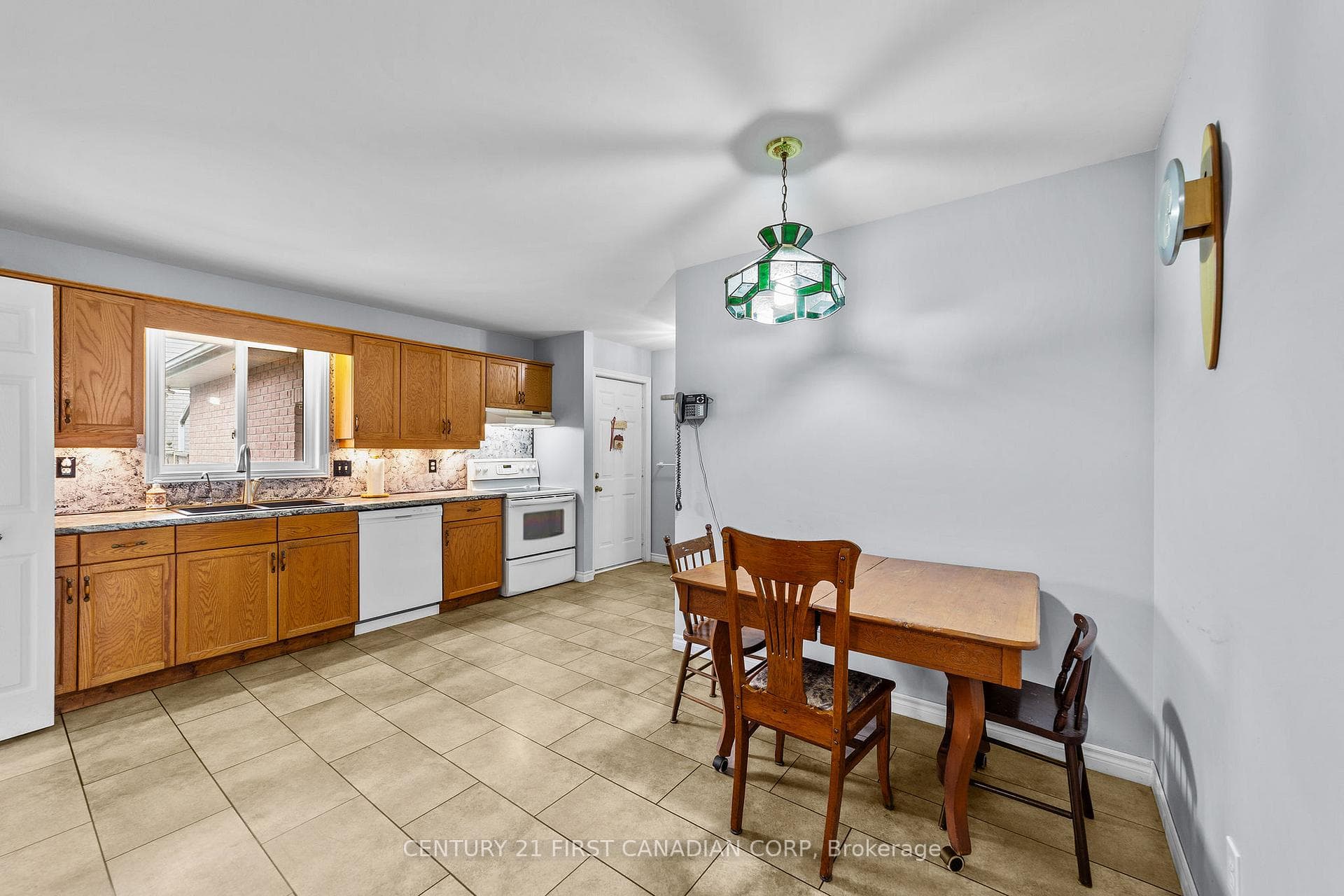 7 Sifton Drive photo 19