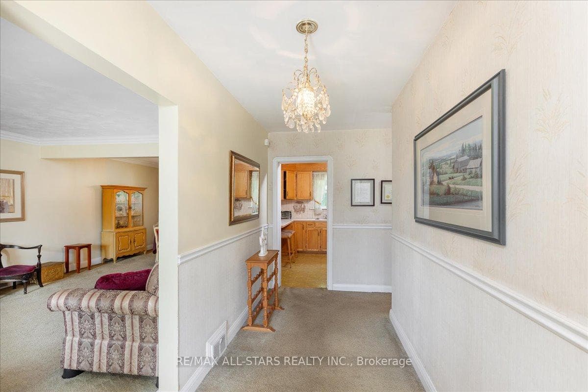 35 Lake Drive photo 5