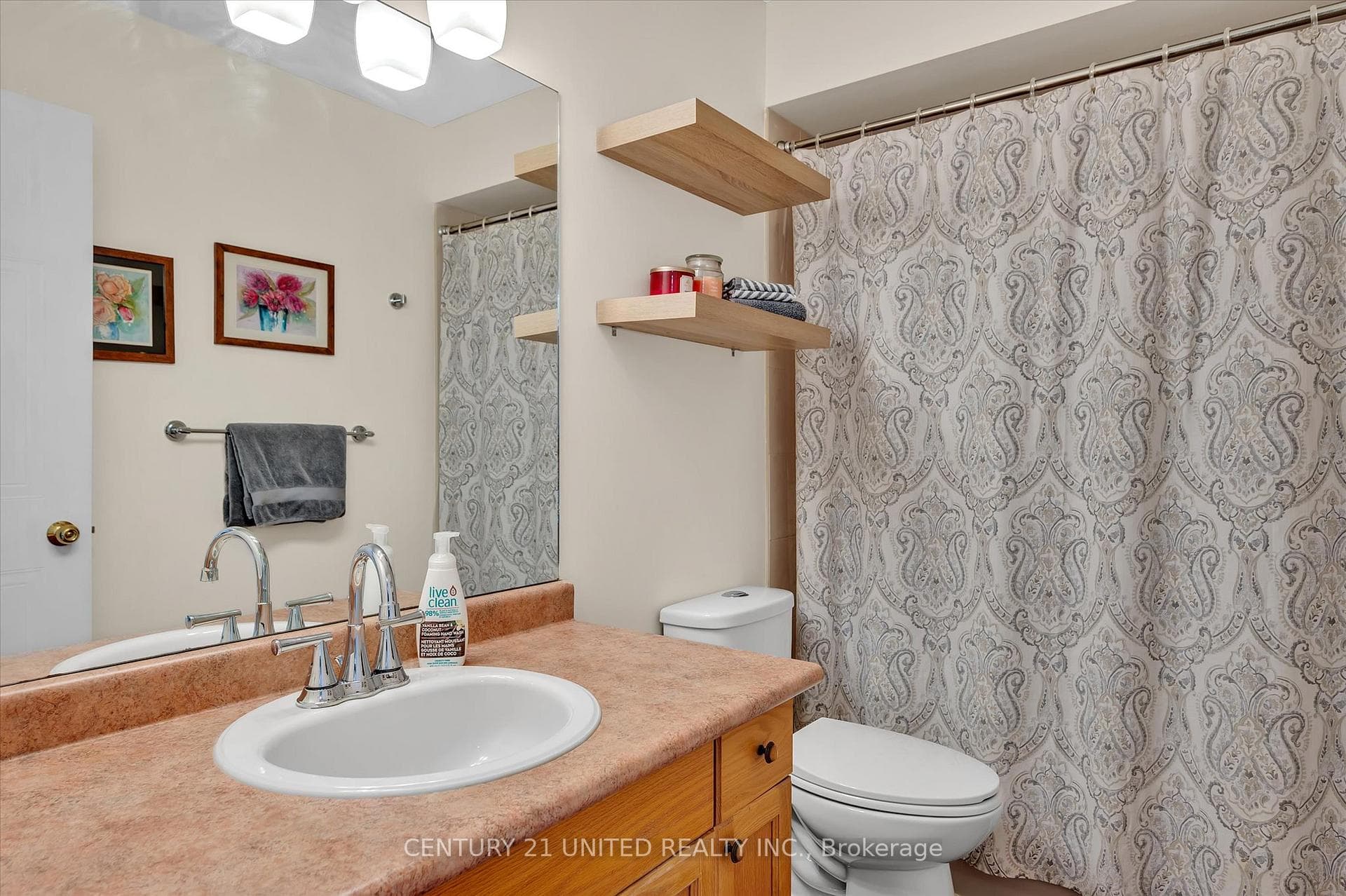 145 Towerhill Road photo 17