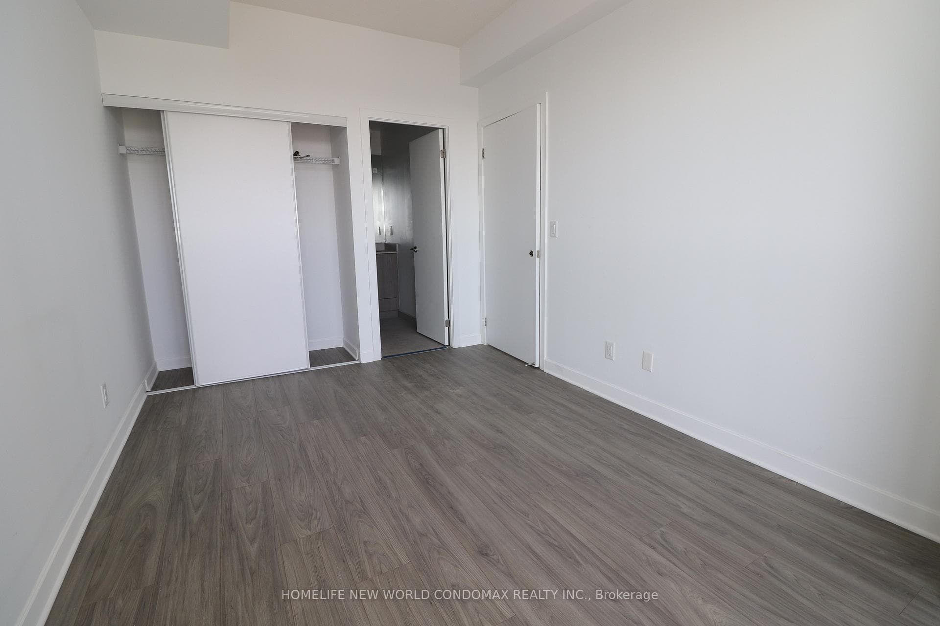 38 Forest Manor Road Unit 2305 photo 19