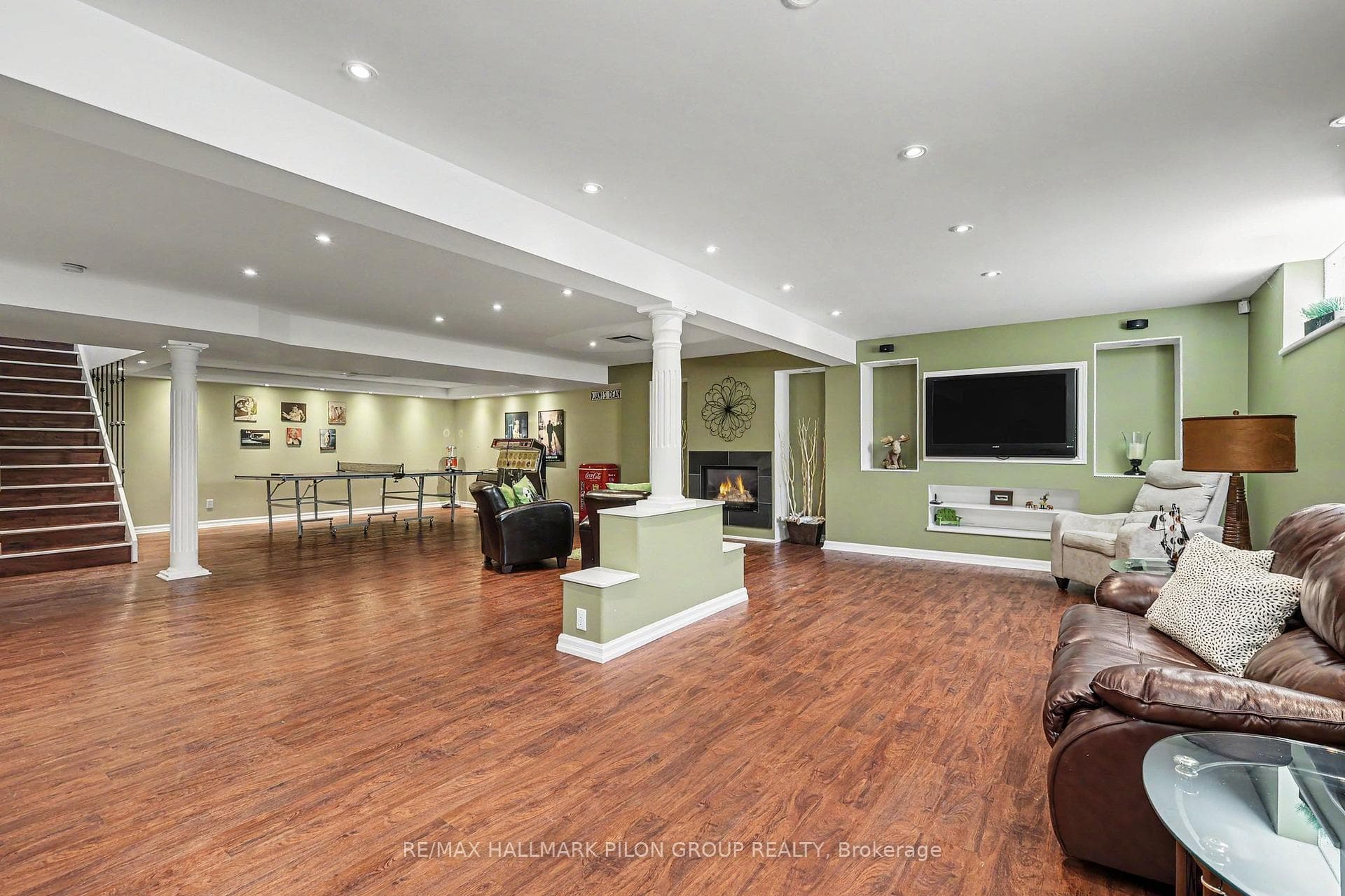103 Jasper Crescent photo 17