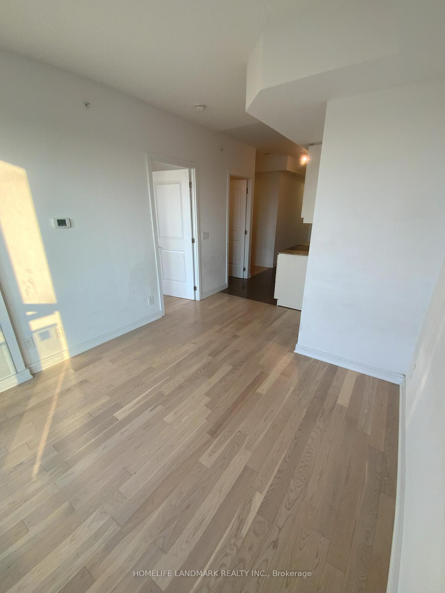9201 Yonge Street Unit NW1016 photo 3