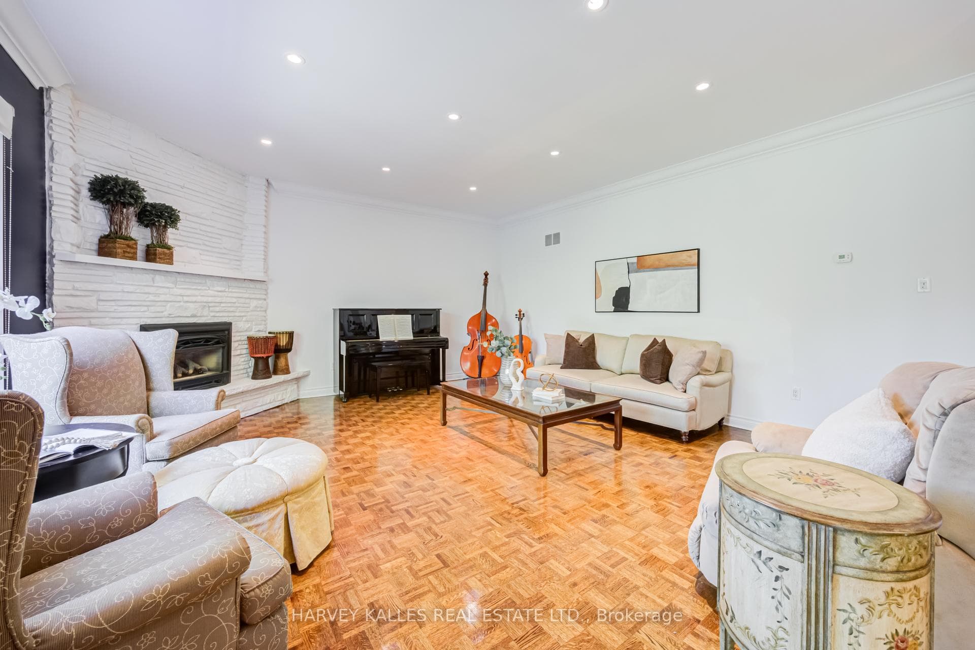 19 Ridgegate Crescent photo 10