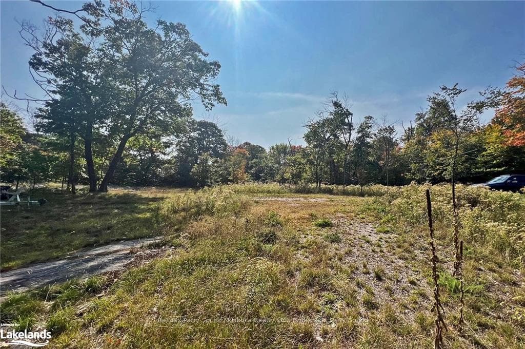112 BAYVIEW Drive photo 9