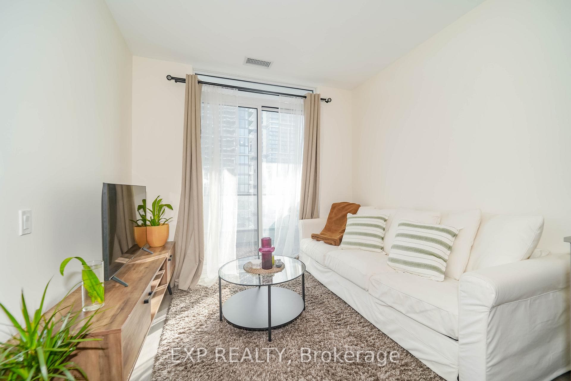 950 Portage Parkway Unit 2503 photo 5