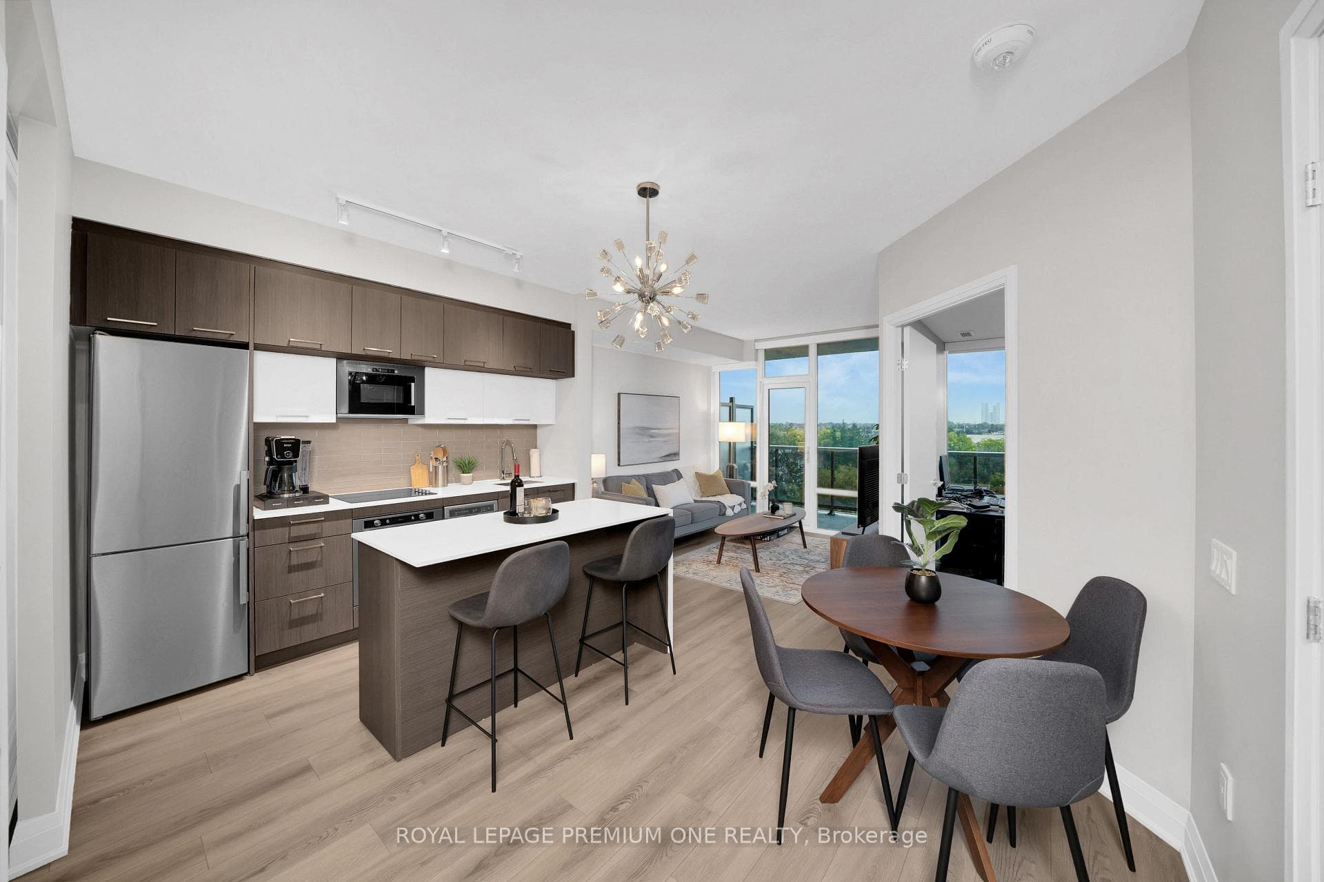 4800 highway 7 Road Unit 623 photo 5