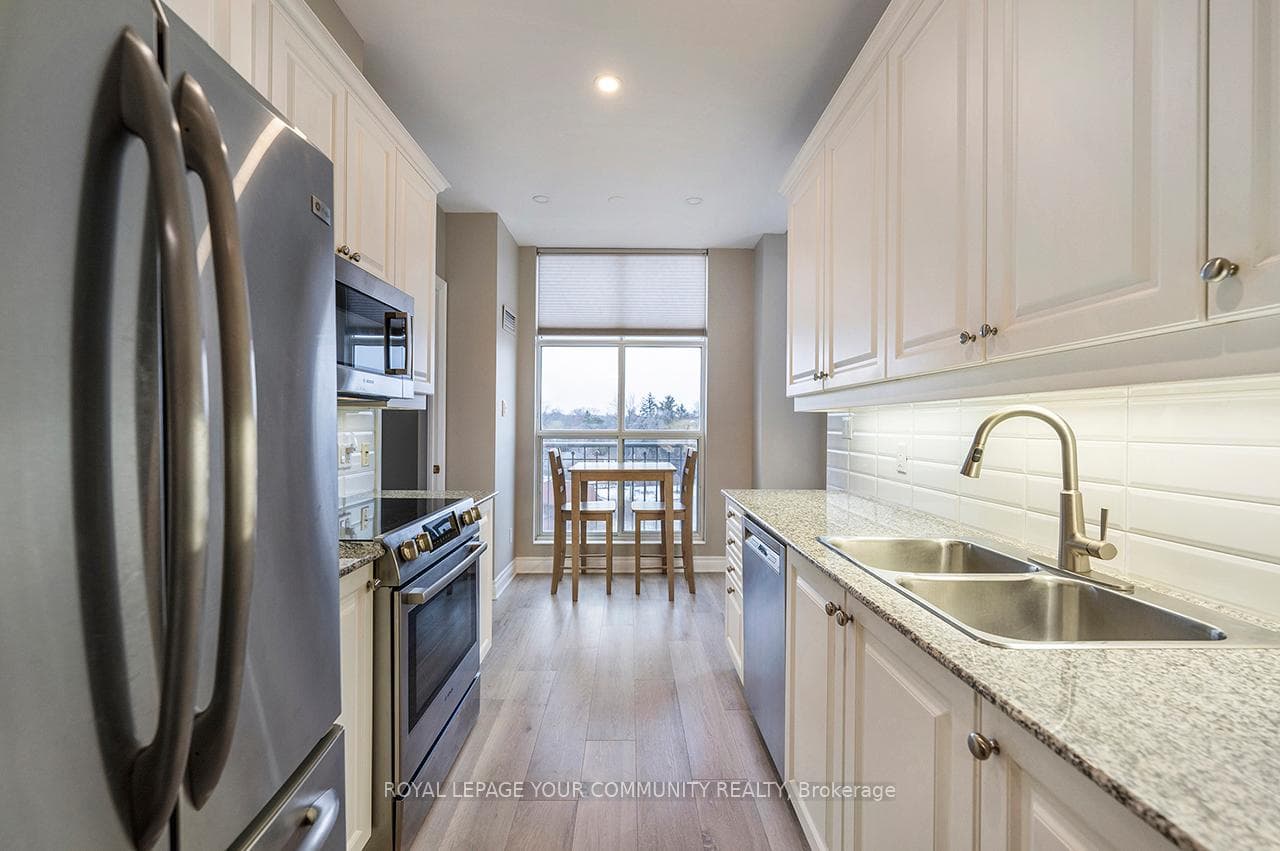 3085 Bloor Street Unit 606 photo 19
