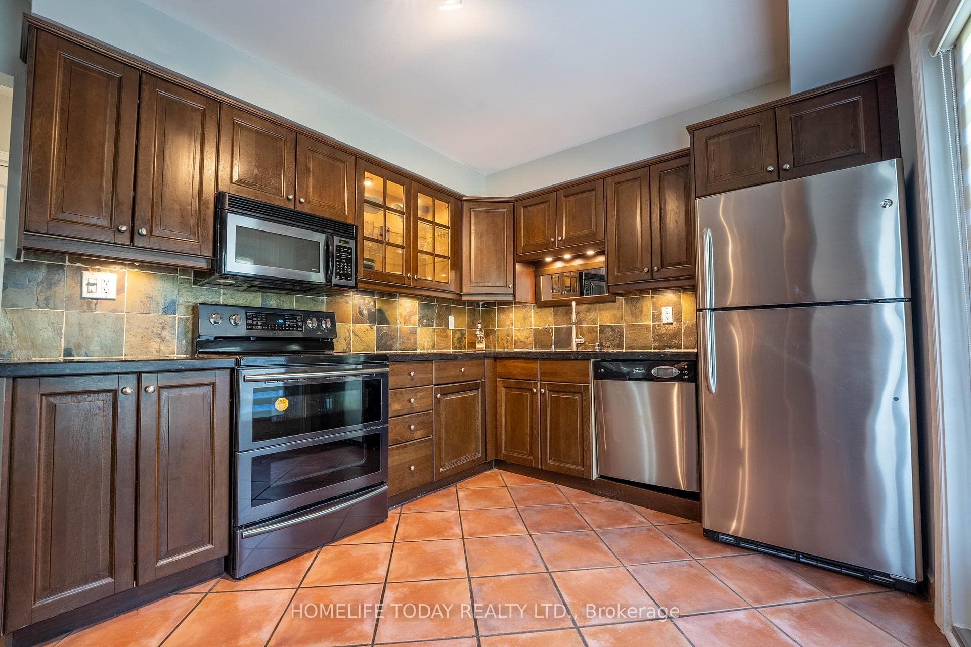 4182 Credit Pointe Drive photo 7