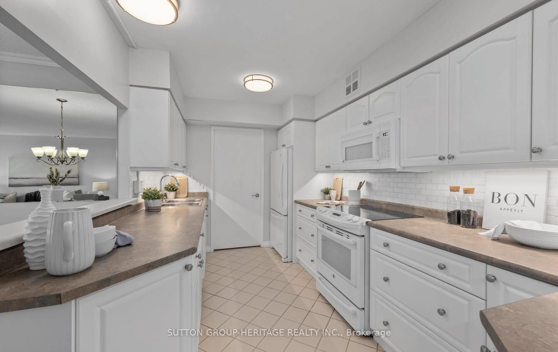 1890 Valley Farm Road Unit 511 photo 4