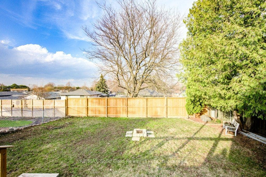 286 Cartier Drive photo 48