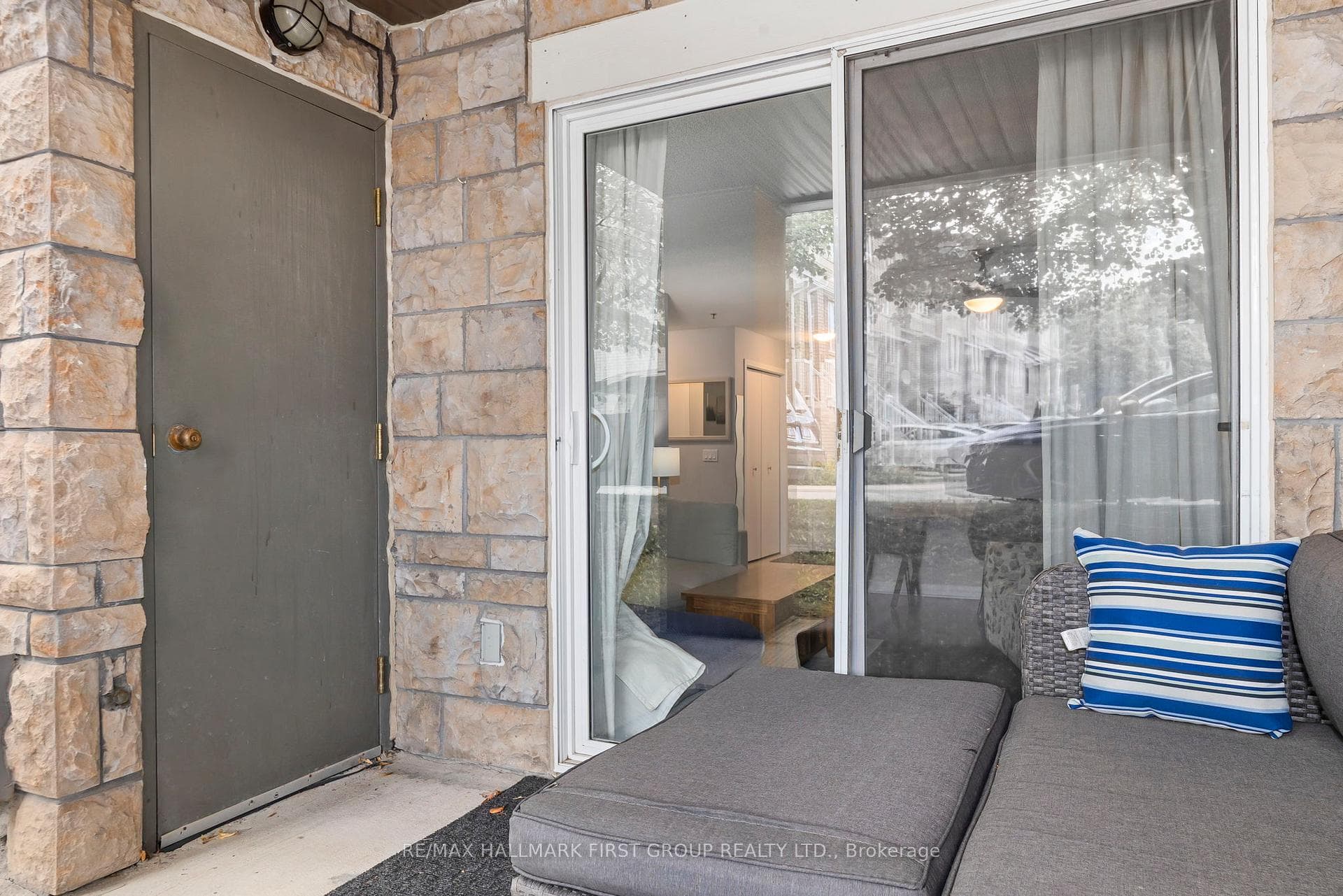 684 Warden Avenue Unit 109 photo 19