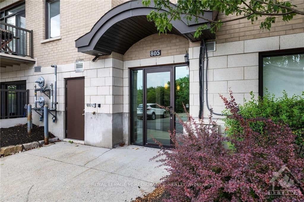 805 BEAUPARC Unit 303 photo 2