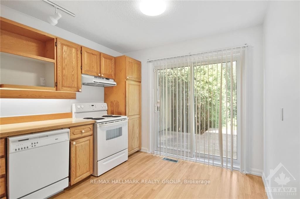 137 MCCLELLAN Road photo 7