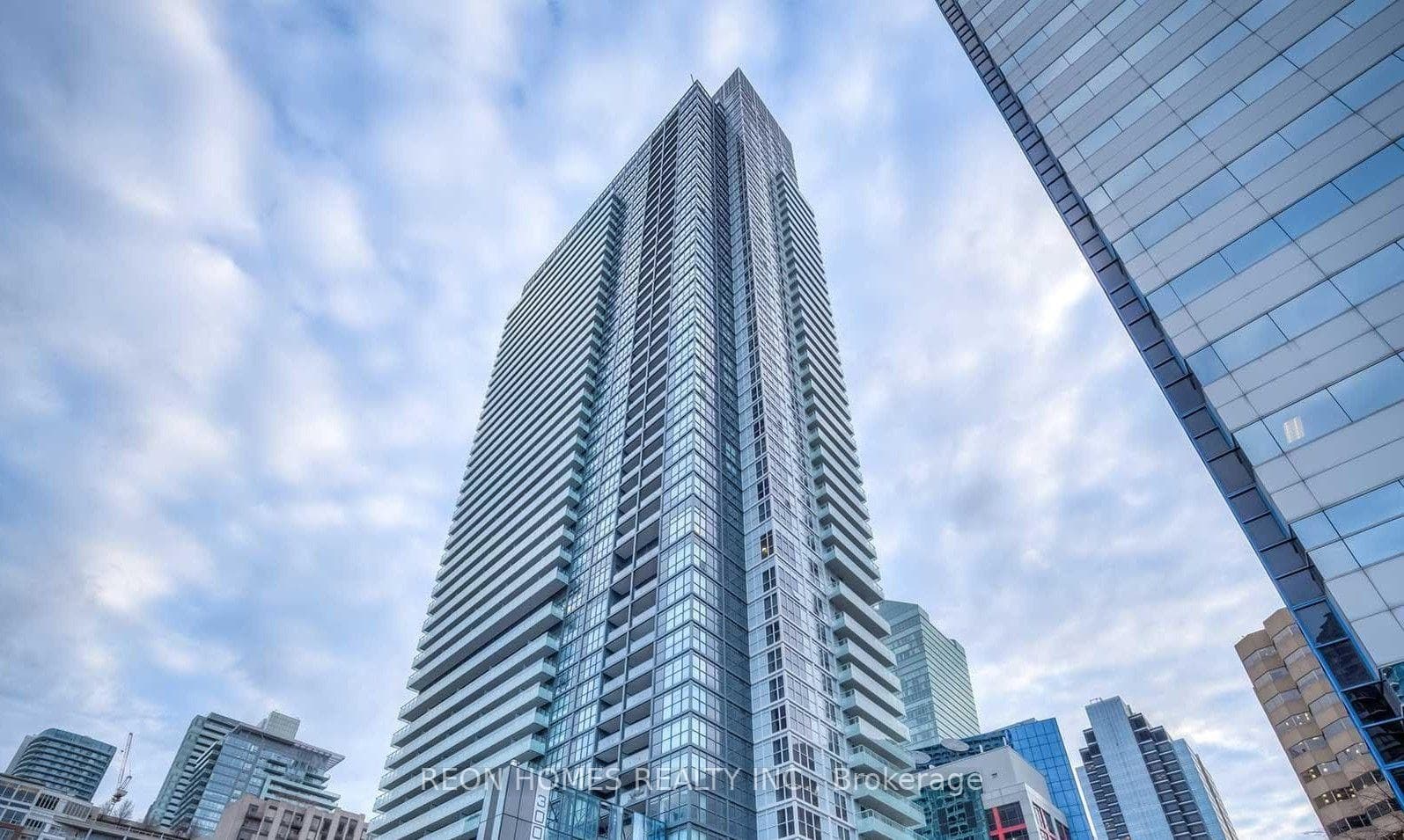 300 Front Street Unit 2009 photo 1