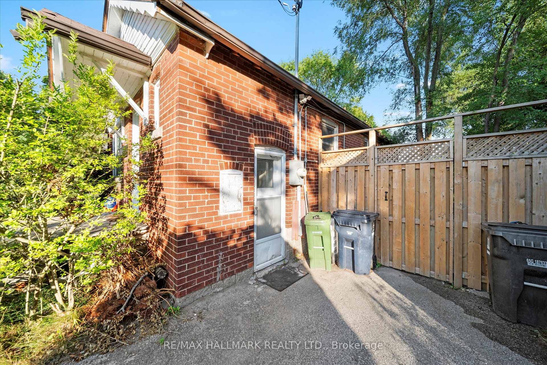 1231 Kingston Road photo 35