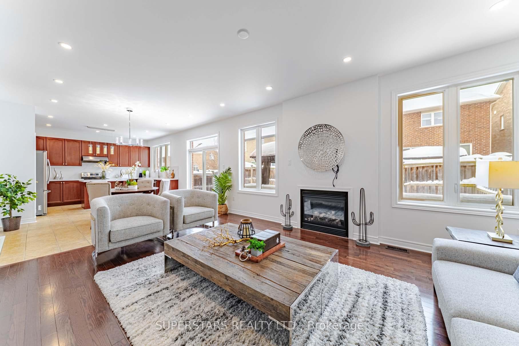 43 Stoney Creek Drive photo 8