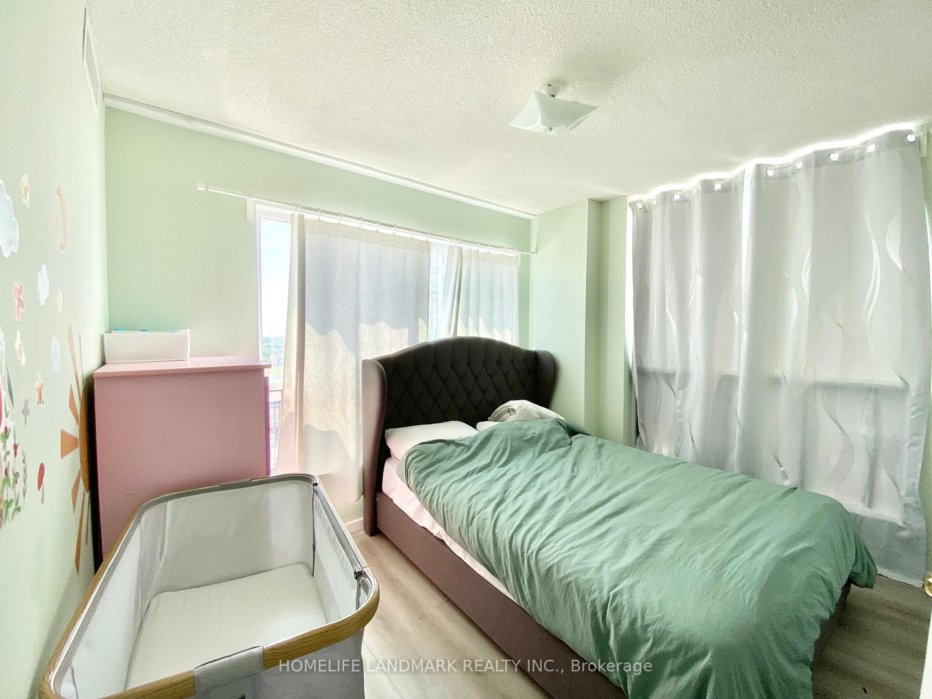 1470 Midland Avenue Unit 1802 photo 12