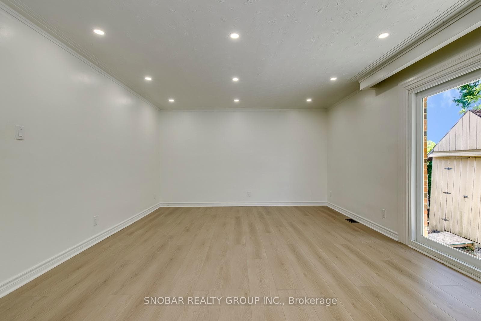 99 Jeffcoat Drive photo 12