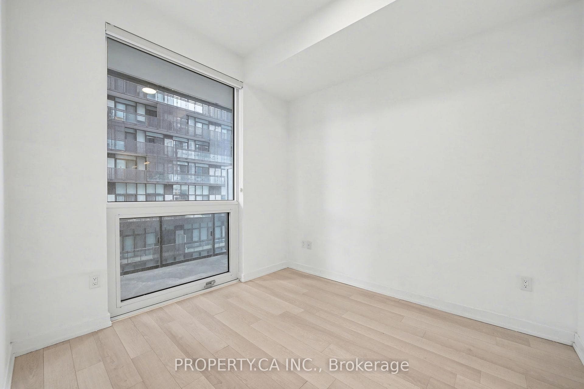39 Roehampton Avenue Unit 1206 photo 15