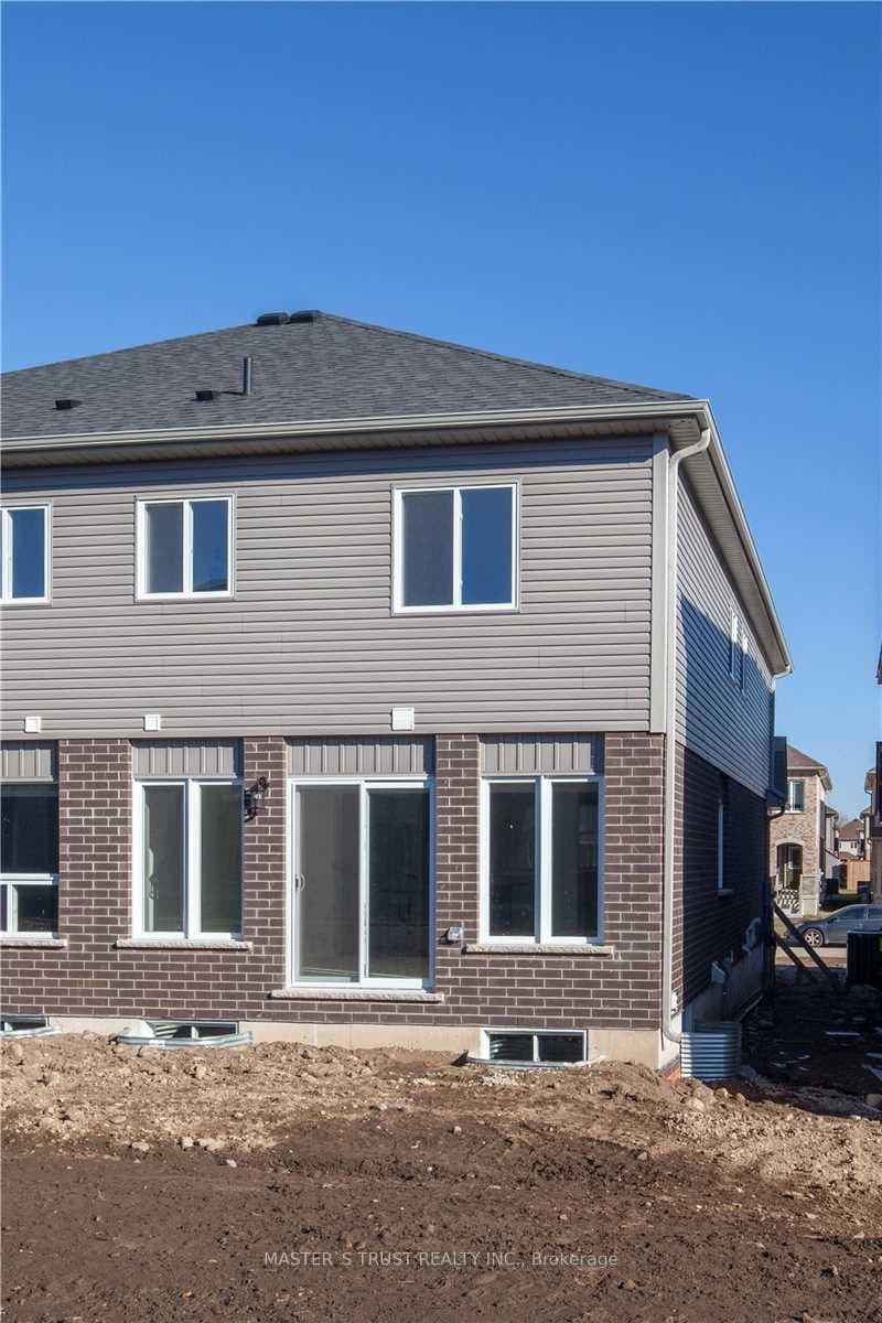 10 John Brabson Crescent photo 18