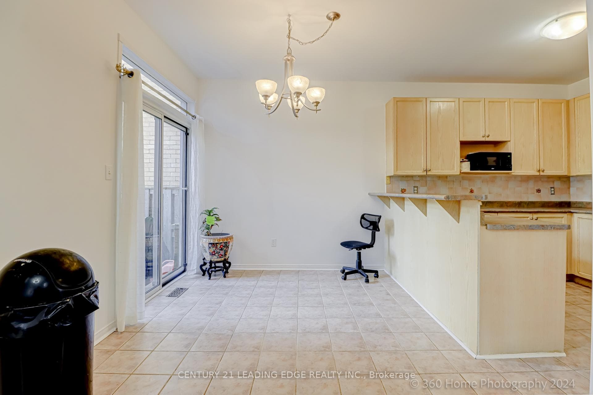 467 Woodsmere Crescent photo 10